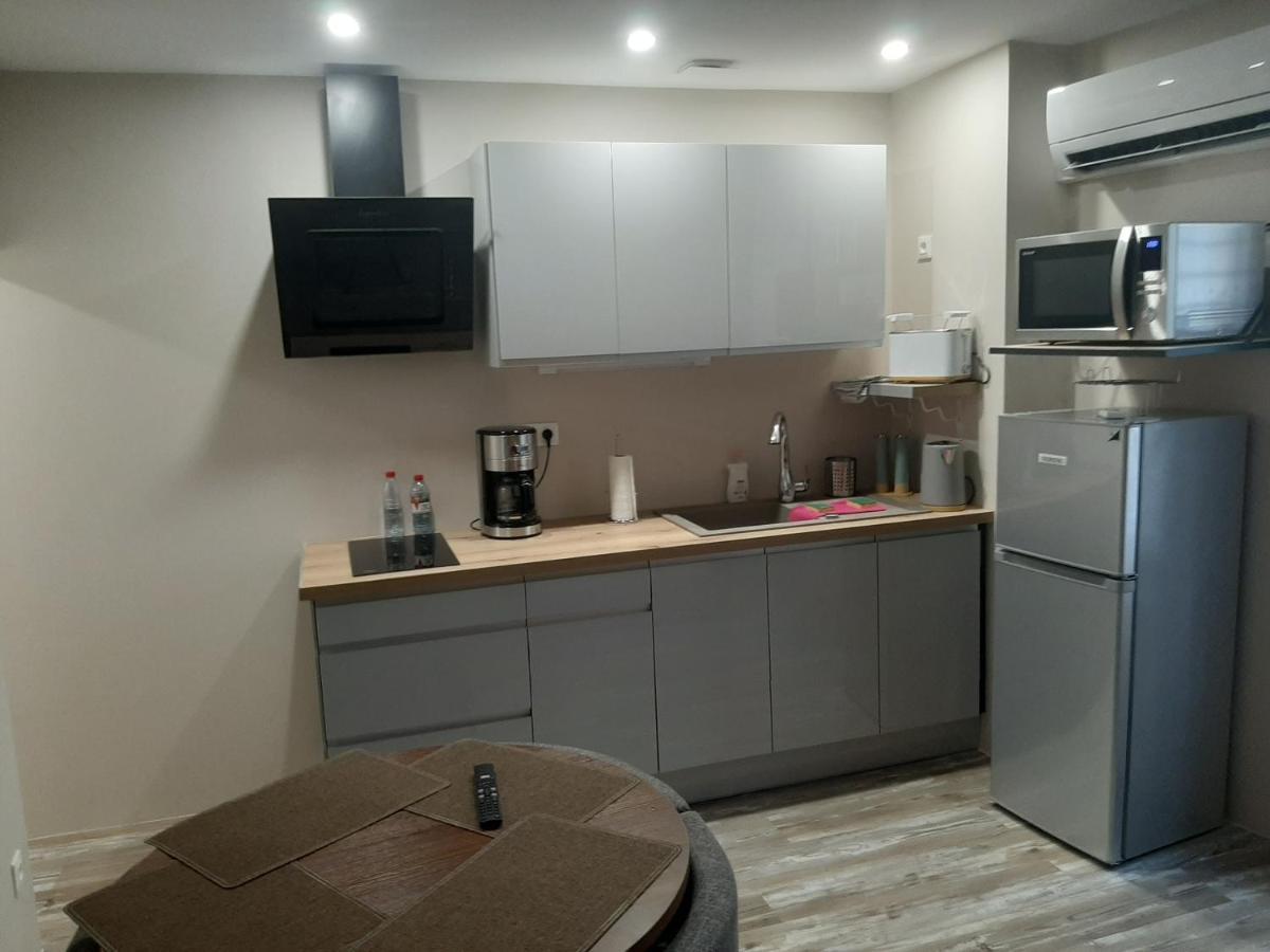 APT T2 COSY de 40 à 50 M2 Idéal pour un déplacement PRO  Les IRIS Bourg-Saint-Andéol Exterior foto