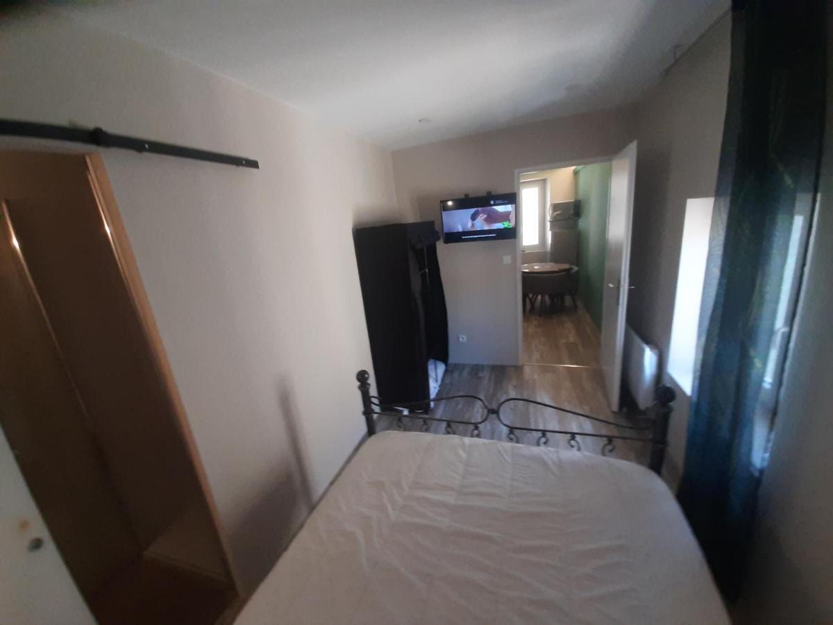 APT T2 COSY de 40 à 50 M2 Idéal pour un déplacement PRO  Les IRIS Bourg-Saint-Andéol Exterior foto
