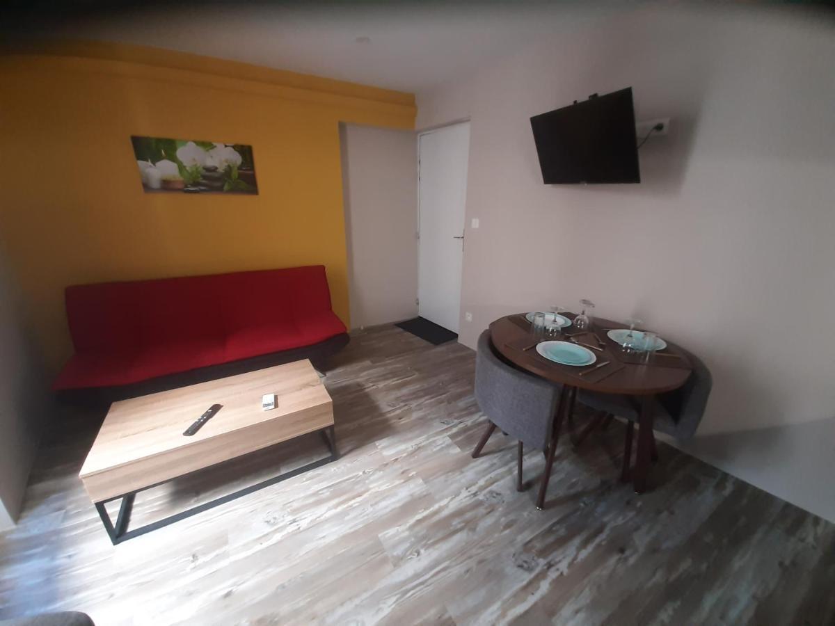APT T2 COSY de 40 à 50 M2 Idéal pour un déplacement PRO  Les IRIS Bourg-Saint-Andéol Exterior foto