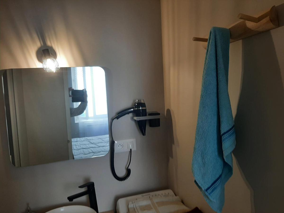 APT T2 COSY de 40 à 50 M2 Idéal pour un déplacement PRO  Les IRIS Bourg-Saint-Andéol Exterior foto