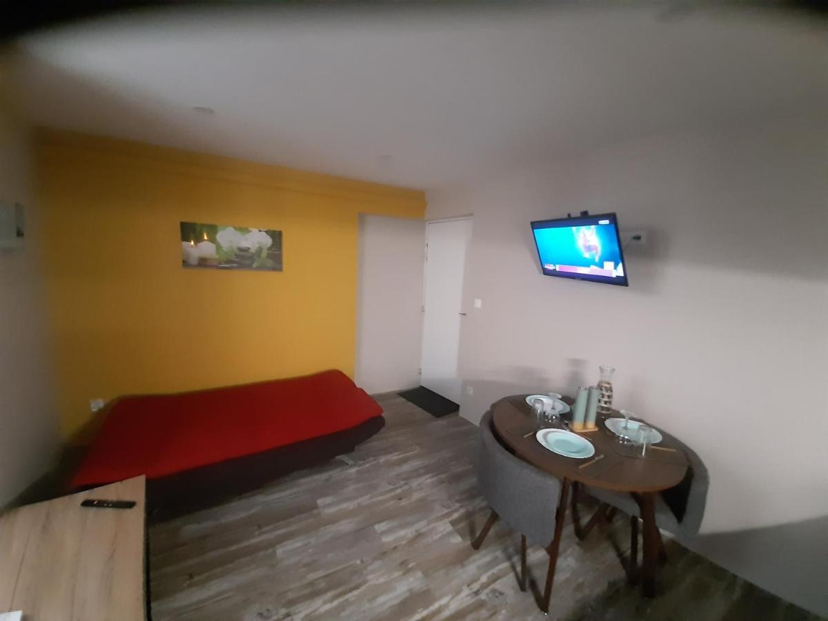 APT T2 COSY de 40 à 50 M2 Idéal pour un déplacement PRO  Les IRIS Bourg-Saint-Andéol Exterior foto